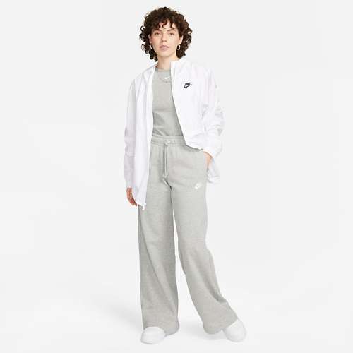 Nike Sportswear Club Fleece Women's Mid-Rise Wide-Leg Sweatpants