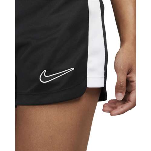 Women's Nike Dri-FIT Academy Shorts