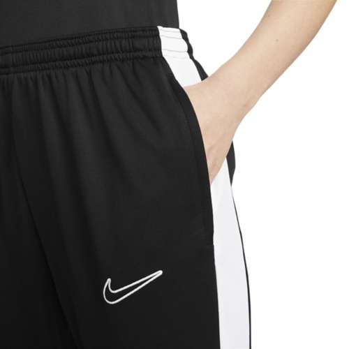 Lids Tennessee Titans Nike Women's Yard Line Crossover Leggings - Black