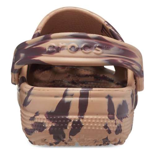 Emerging Gear: Camo Flask, Night-Vision Watch, Retro Sandal, and