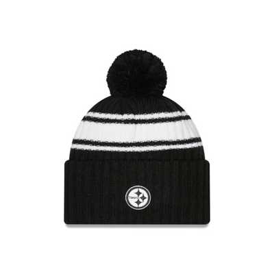 New Era Men's Cincinnati Bengals 2023 Sideline White Tech Knit Beanie