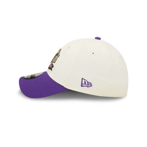 Minnesota Vikings 2022 NFL SIDELINE Cream-Purple Fitted Hat