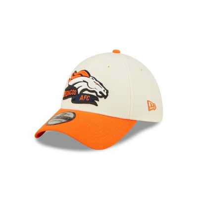 Denver Broncos 2023 Sideline White 39THIRTY Stretch Fit Hat - Size: S/M, NFL by New Era