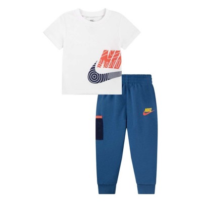 Baby Nike Trend Trekker T-Shirt and Joggers Set