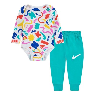 Nike outfit hot sale baby girl