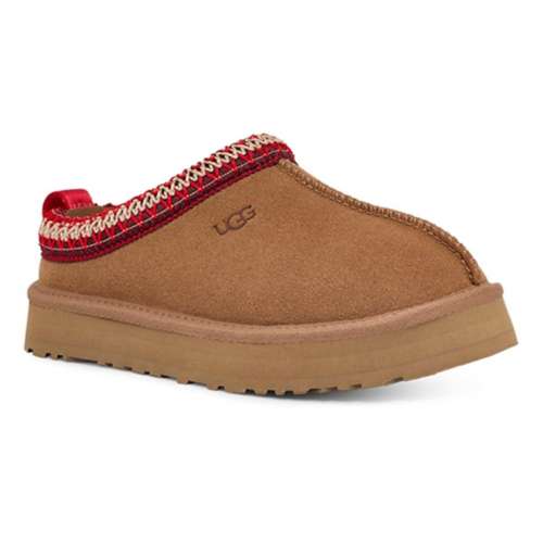 Uggs kid size hot sale compare womens