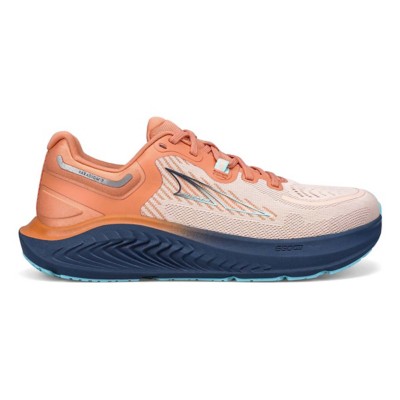 scheels womens running shoes