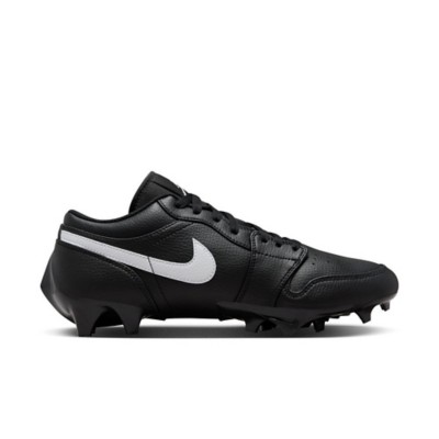 Football cleats clearance scheels