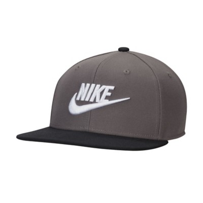 Nike Pro Structured Dri-FIT Snapback Hat