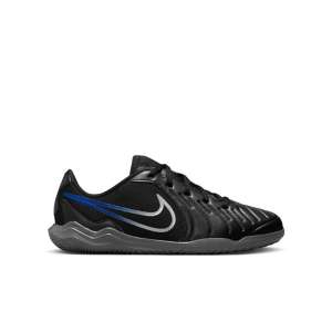 Scheels indoor store soccer shoes