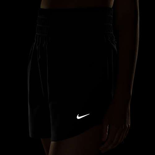 Nike Dri-FIT Logo Tempo (NFL Philadelphia Eagles) Women's Shorts.