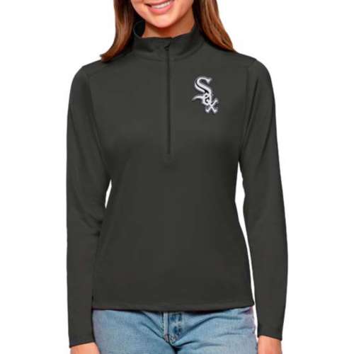 Antigua Women's Chicago White Sox Tribute Long Sleeve 1/4 Zip