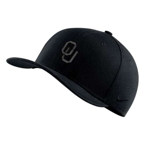 Nike Oklahoma Sooners Triple Swoosh Flexfit Hat