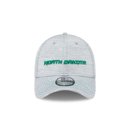 New Era Kids' North Dakota Fighting Hawks Speed 39Thirty Flex Fit Hat