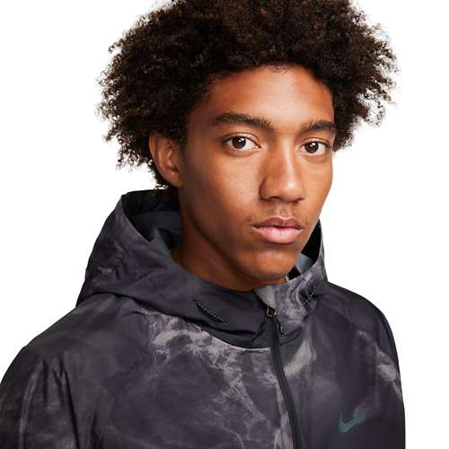 Men's lebron Nike Storm-FIT Running Division Jacket
