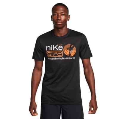 Men's releases nike Dri-FIT Studio '72 Collection Fitness T-Shirt