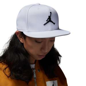 Black jordan outlet hats