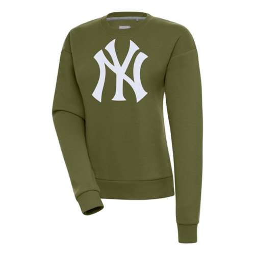 Antigua Women's New York Yankees Full Chest Logo Victory Crew