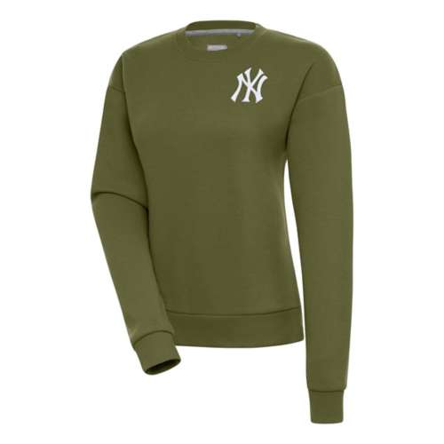 Antigua Women's New York Yankees Left Chest Logo Victory Crew