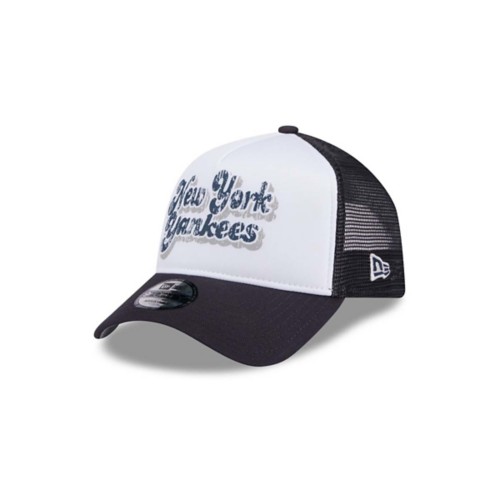 New Era Women's New York Yankees Throwback 9Forty Adjustable Hat