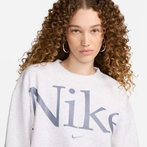 Women's Nike Sportswear Phoenix Fleece Logo Crewneck Sweatshirt