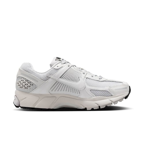 Women's Nike Zoom Vomero 5 Sneakers