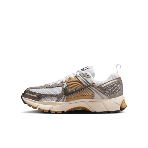 Big Kids' Nike Vomero 5 Sneakers
