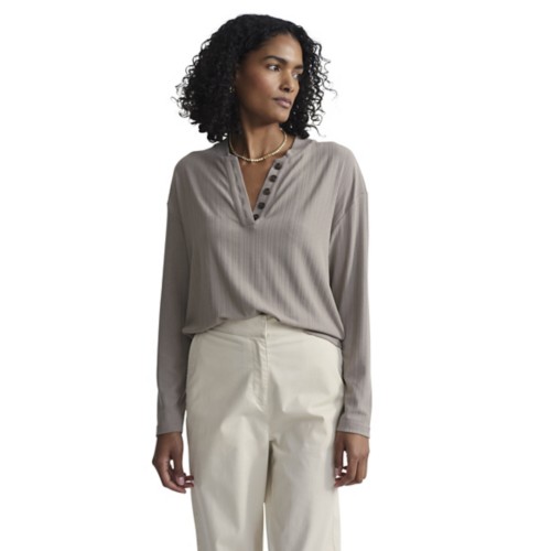Women's Varley Lottie Placket Long Sleeve V-Neck Shirt - Primary Image