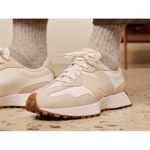 Women's New Balance 327 Sneakers