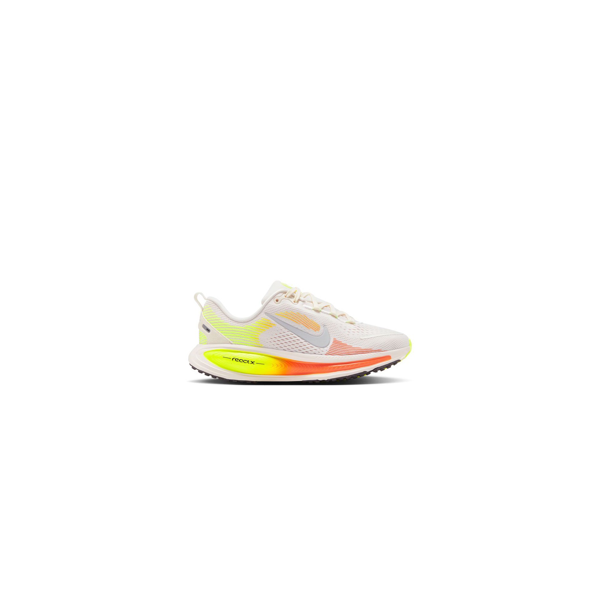 Women's Nike Vomero 18 Running Shoes