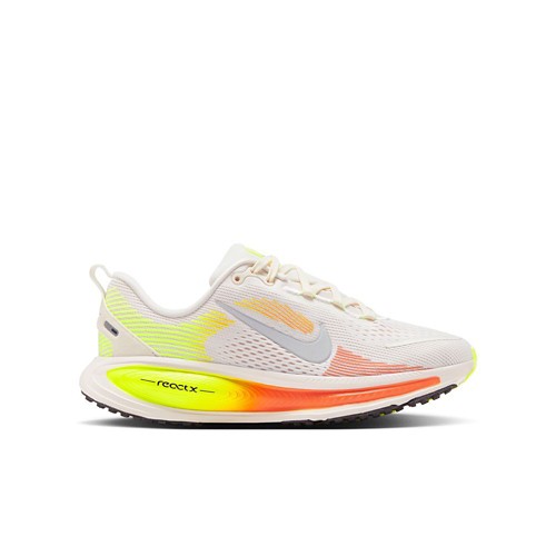 Women's Nike Vomero 18 Running Shoes