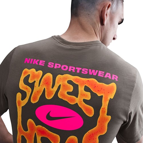 Men's Nike Sportswear Club Script T-Shirt