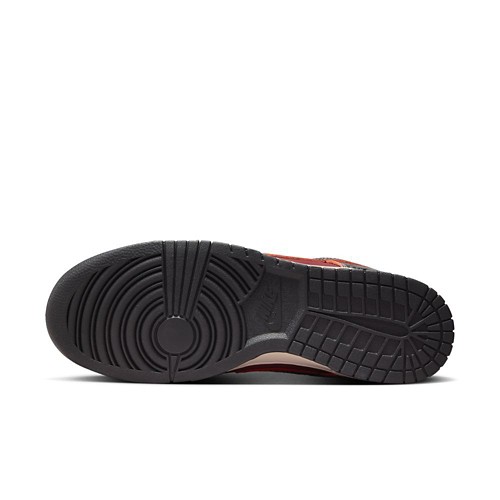 Men's Nike Dunk Low Retro SE Sneakers