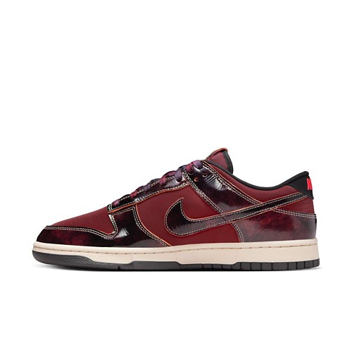 Men's Nike Dunk Low Retro SE Sneakers