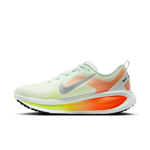 Nike vomero 18ホワイト/イエロー Amazon.com | Nike Men's Vomero 18 Sneaker, White/Black
