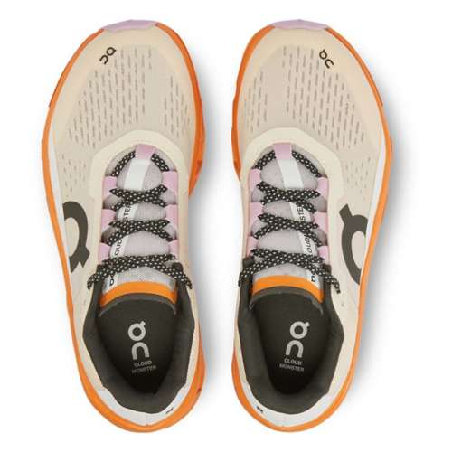 Women's On Cloudmonster Running Year shoes