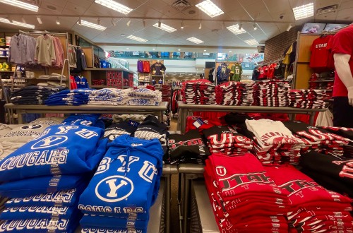 Fan Shop at Eau Claire SCHEELS