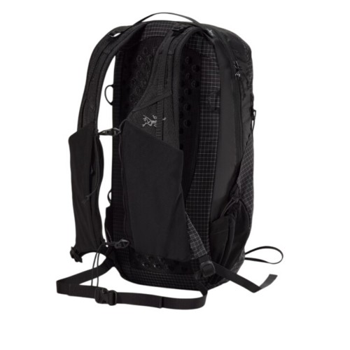Arc'teryx Aerios 18 Backpack ブラック Arc'teryx Aerios 18 Backpacking Backpack | SCHEELS.com