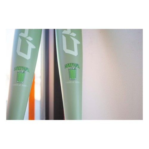 2025 Easton Ghost Unlimited Matcha (-10) Fastpitch Softball Bat