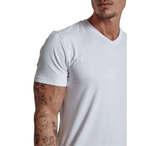 Men's 7Diamonds Core V-Neck T-Shirt