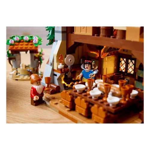 LEGO Disney Snow White and the Seven Dwarfs' Cottage 43242 Building Set ...