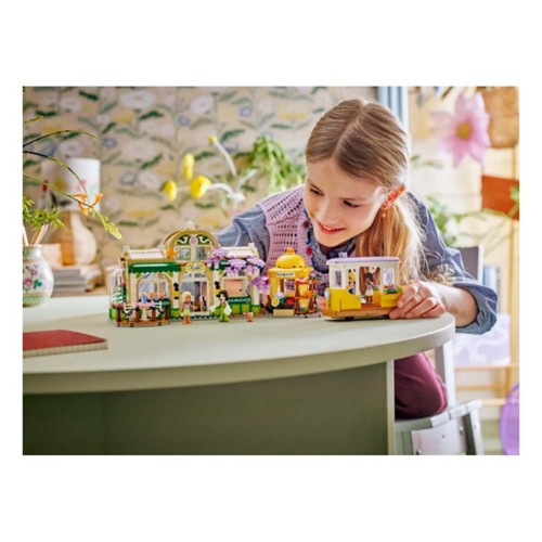 LEGO Friends Plant Caf & Flower Shop 42671 Building Set - Primary Image