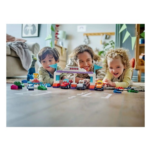 LEGO DUPLO F1 Team Race Cars & Drivers 10445 Building Set - Primary Image