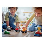 LEGO DUPLO F1 Team Race Cars & Drivers 10445 Building Set - Thumbnail 7 of 10