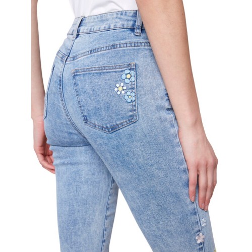 Women's Charlie B Floral Embroidery Skinny Jeans