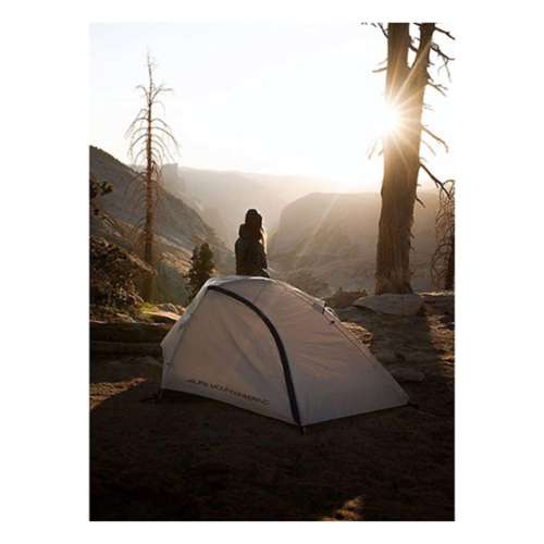 ALPS Mountaineering Zephyr 3 Person Tent