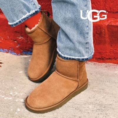 UGG Mini II shearling boots - Brown