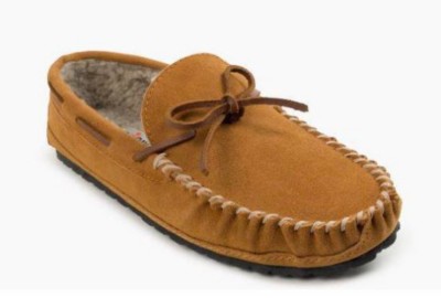 minnetonka mens slippers wide width