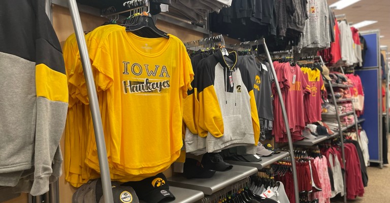 Iowa hawkeye hot sale women's clothing