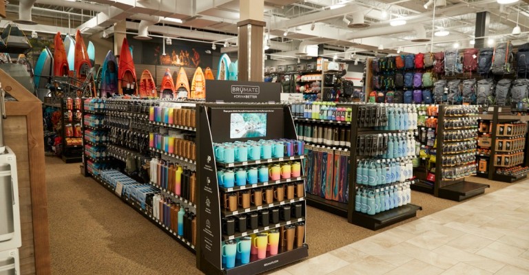 drinkware display at missoula scheels